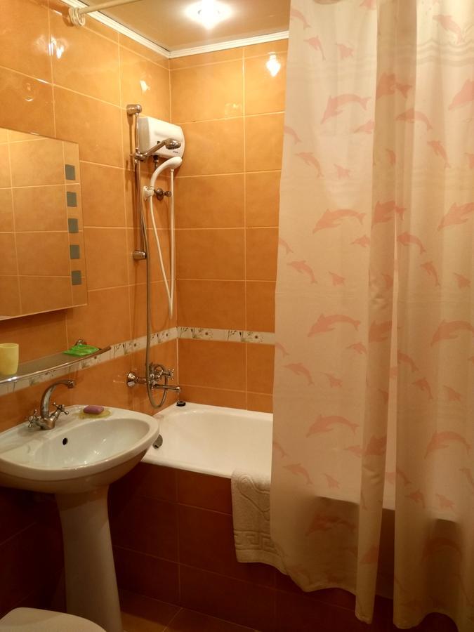 Hotel Service Predslava On Antonovicha Street Kiev Exterior foto
